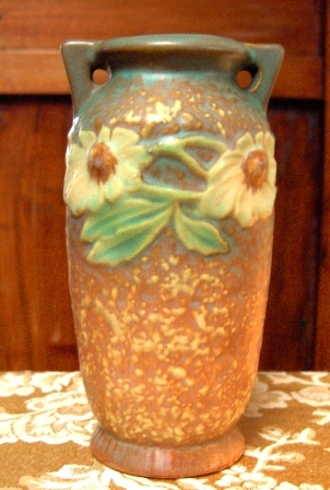 Roseville Dahlrose 6 inch vase